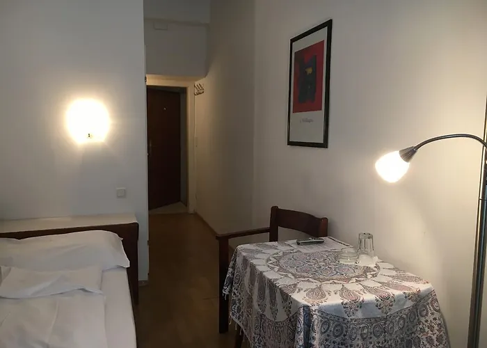 Hotel Ani-falstaff