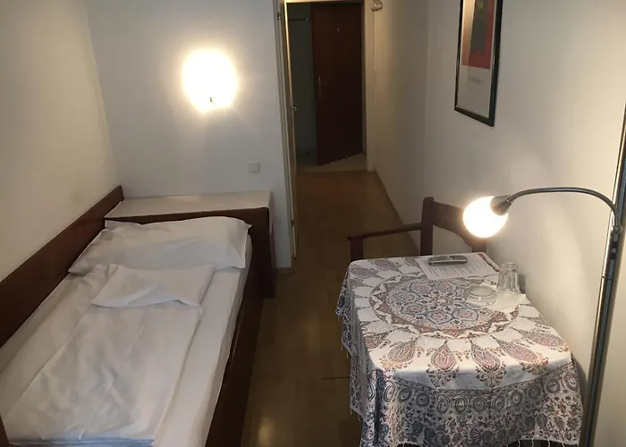 Hotel Ani-falstaff 3*