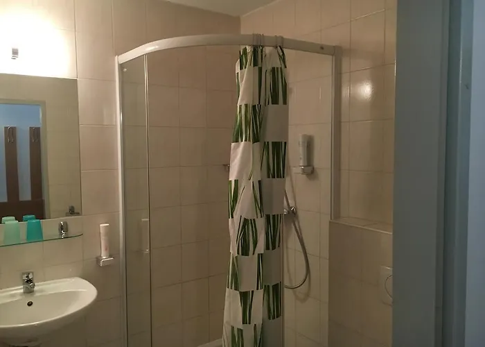 Hotel Ani-falstaff 3*
