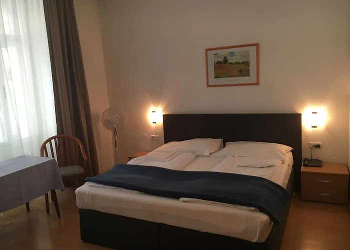 Hotel Ani-falstaff 3*